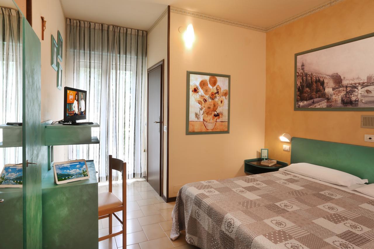 Hotel Marselli Rimini Exteriér fotografie