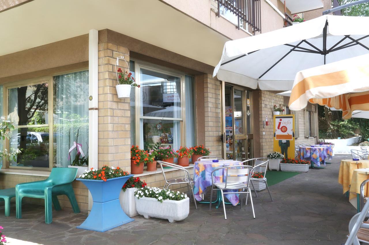 Hotel Marselli Rimini Exteriér fotografie
