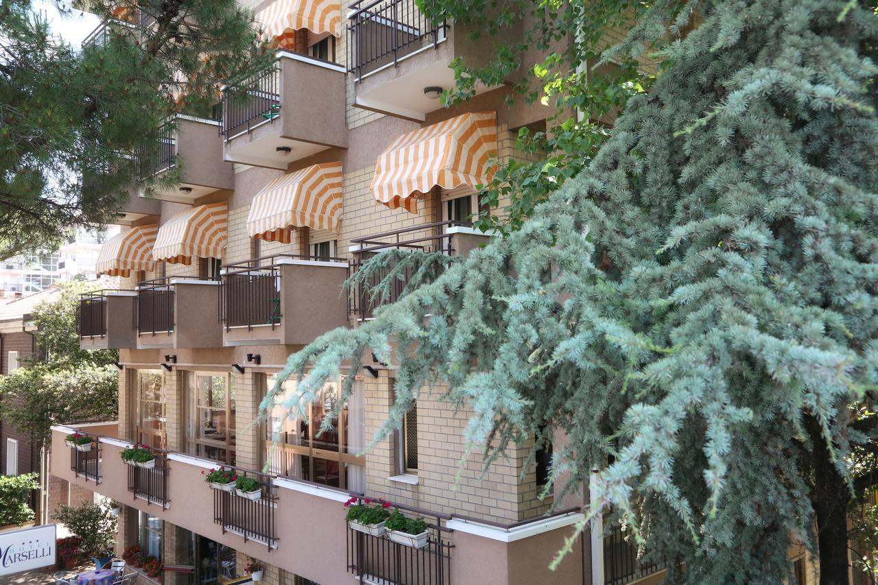 Hotel Marselli Rimini Exteriér fotografie